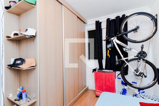 Quarto 2 de apartamento para alugar com 2 quartos, 45m² em Jardim Ansalca, Guarulhos