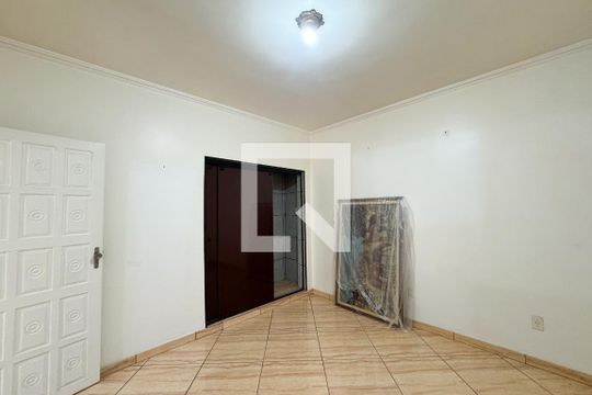 Quarto 2 de casa à venda com 2 quartos, 300m² em Parque Sao Diogo, São Bernardo do Campo