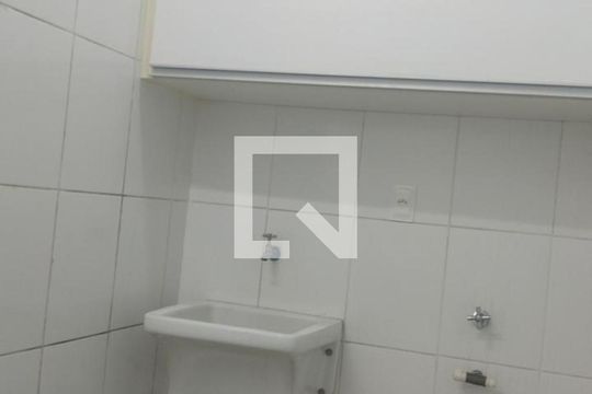 Casa para alugar com 4 quartos, 260m² em Centro, Contagem