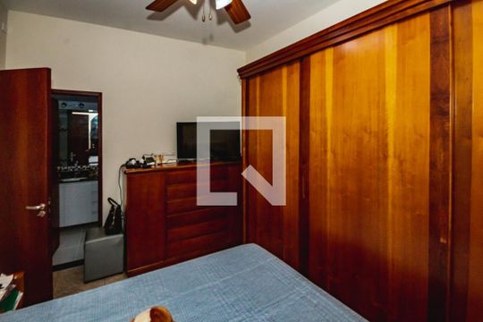 Casa à venda com 4 quartos, 200m² em Candelária, Belo Horizonte