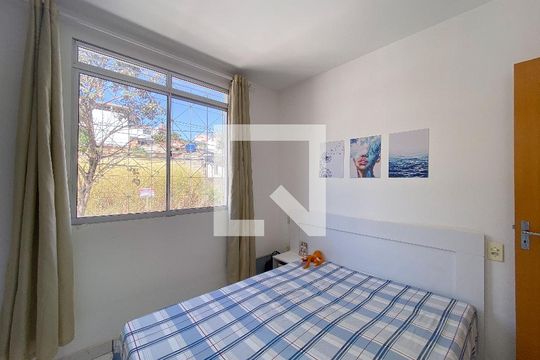 Suíte de apartamento à venda com 2 quartos, 65m² em Estrela Dalva, Belo Horizonte