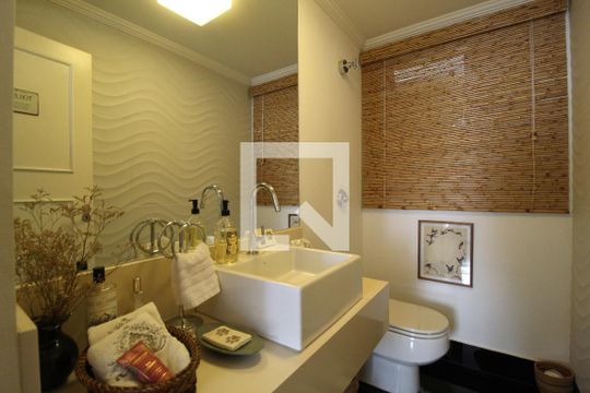 Lavabo de apartamento à venda com 4 quartos, 216m² em Itaim Bibi, São Paulo
