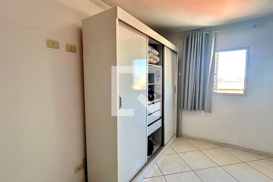 Quarto 1 de casa à venda com 3 quartos, 154m² em Jardim Santa Cecilia, Guarulhos