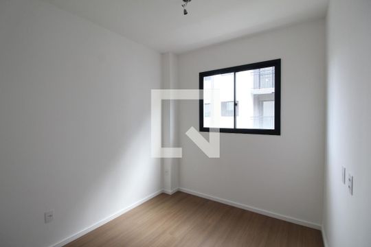 Quarto 2 de apartamento para alugar com 2 quartos, 45m² em Jacarepaguá, Rio de Janeiro