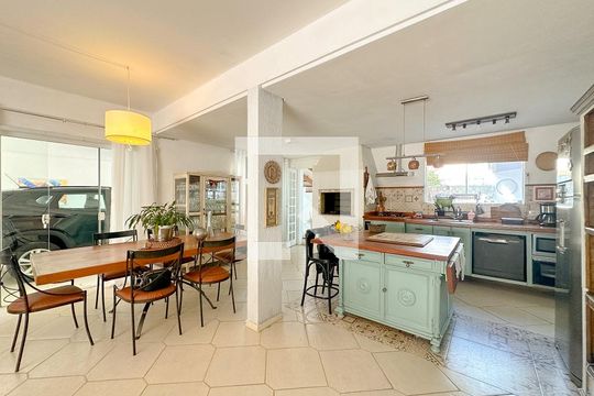 Sala de Jantar de casa para alugar com 3 quartos, 257m² em Cachoeira do Bom Jesus, Florianópolis