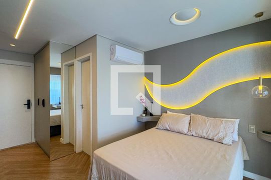 Kitnet/Studio à venda com 1 quarto, 24m² em Santo Amaro, São Paulo