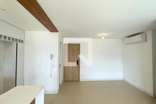 Apartamento para alugar com 3 quartos, 100m² em Botafogo, Rio de Janeiro