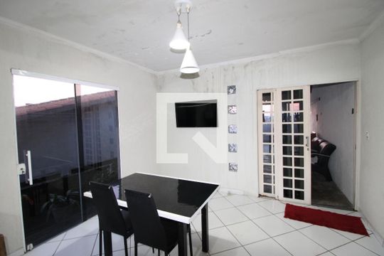 Sala 2 de casa à venda com 2 quartos, 125m² em Vila Chuca, São Paulo