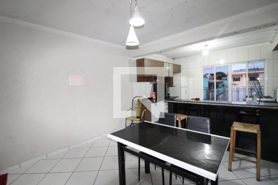 Sala 2 de casa à venda com 2 quartos, 125m² em Vila Chuca, São Paulo