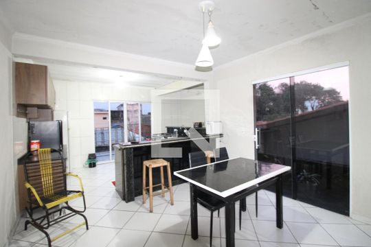 Sala 2 de casa à venda com 2 quartos, 125m² em Vila Chuca, São Paulo