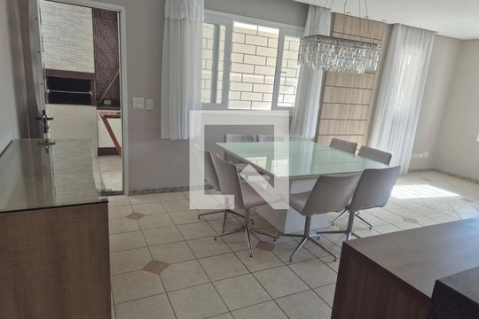 Sala de Jantar de casa para alugar com 4 quartos, 267m² em Mossunguê, Curitiba