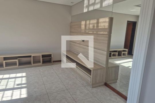 Sala de casa para alugar com 4 quartos, 267m² em Mossunguê, Curitiba