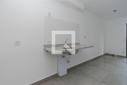 Cozinha de kitnet/studio para alugar com 1 quarto, 25m² em Vila Congonhas, São Paulo