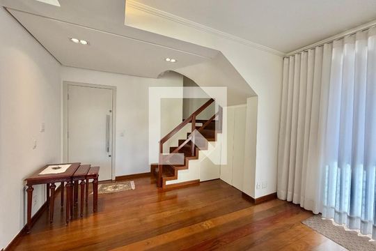Sala  de apartamento à venda com 4 quartos, 340m² em Serra, Belo Horizonte
