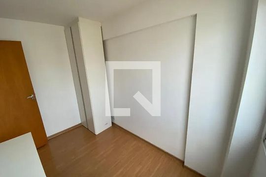 Quarto de apartamento para alugar com 3 quartos, 130m² em Buritis, Belo Horizonte