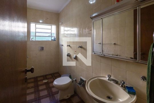 Banheiro 1 de casa para alugar com 3 quartos, 250m² em Jardim Bom Clima, Guarulhos