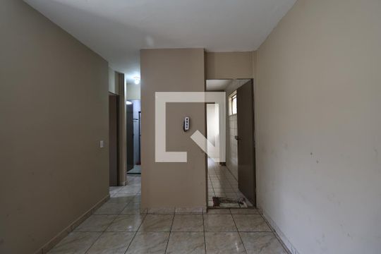 Sala de apartamento à venda com 2 quartos, 53m² em Jardim Santo André, Santo André