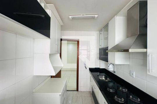 Cozinha de apartamento para alugar com 2 quartos, 80m² em Santa Branca, Belo Horizonte
