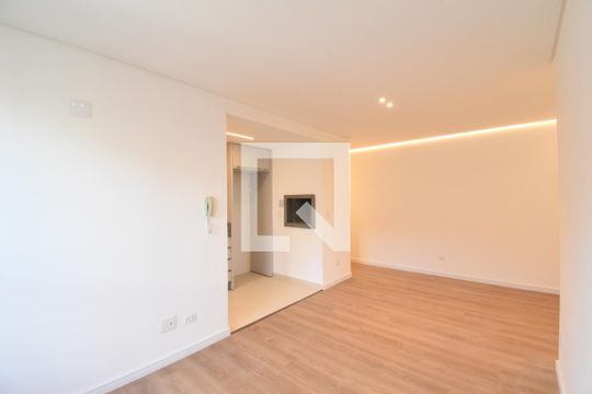 Apartamento à venda com 3 quartos, 71m² em Santo Inácio, Curitiba