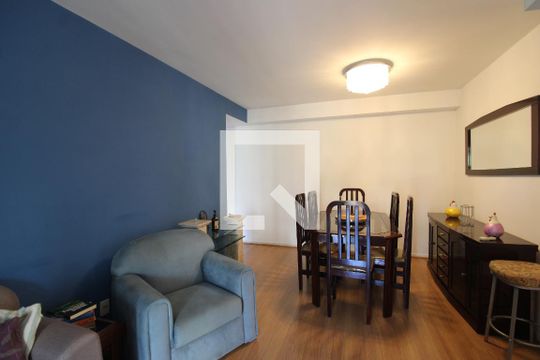 Sala de apartamento para alugar com 3 quartos, 72m² em Barra Olímpica, Rio de Janeiro