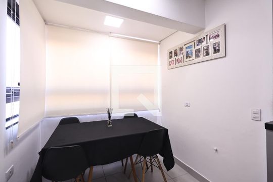 Sala de apartamento à venda com 2 quartos, 42m² em Campestre, Santo André
