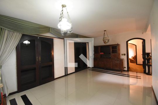 Casa à venda com 5 quartos, 418m² em Jardim Social, Curitiba