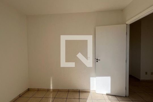 Quarto 1 de apartamento à venda com 2 quartos, 45m² em Vale das Amendoeiras, Contagem
