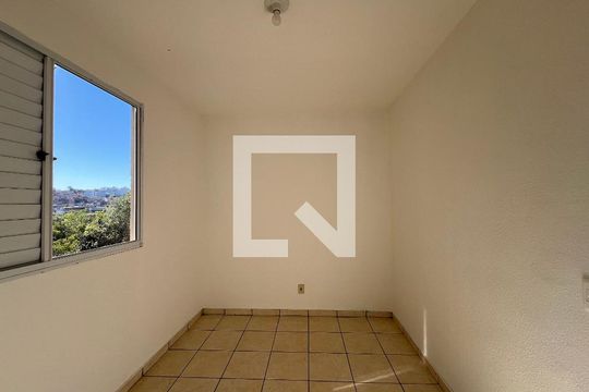 Quarto 1 de apartamento à venda com 2 quartos, 45m² em Vale das Amendoeiras, Contagem