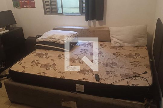 Quarto de casa à venda com 3 quartos, 100m² em Jardim Miriam, São Paulo