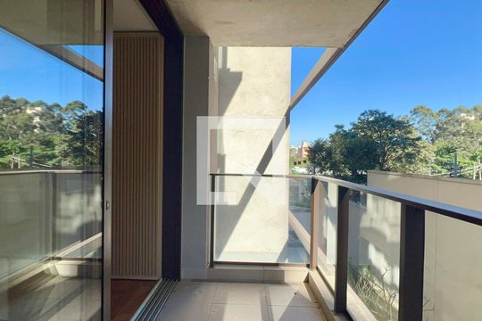 Varanda de kitnet/studio para alugar com 1 quarto, 47m² em Pinheiros, São Paulo