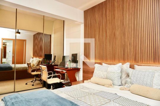 Suíte 1 de apartamento à venda com 2 quartos, 150m² em Savassi, Belo Horizonte