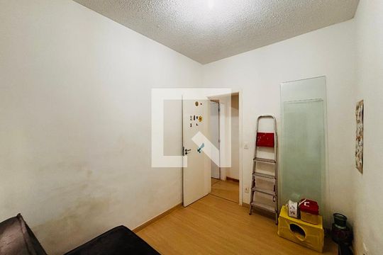 Quarto de apartamento para alugar com 2 quartos, 59m² em Novo Osasco, Osasco