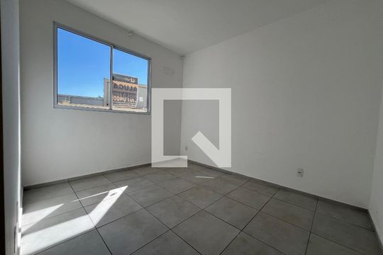 Quarto 2 de apartamento para alugar com 2 quartos, 50m² em Santos Dumont, Juiz de Fora