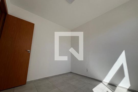 Quarto 1 de apartamento para alugar com 2 quartos, 50m² em Santos Dumont, Juiz de Fora