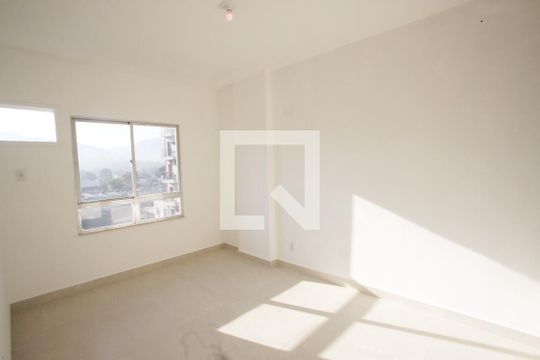 Quarto 1 de apartamento para alugar com 3 quartos, 87m² em Pechincha, Rio de Janeiro