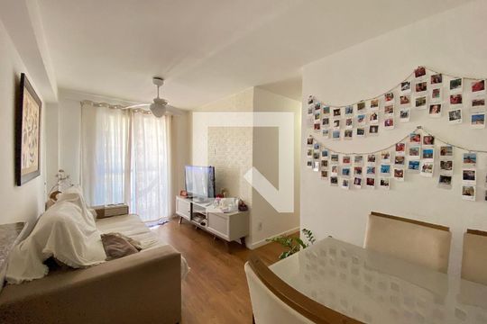 Sala de jantar de apartamento para alugar com 3 quartos, 62m² em Higienópolis, Rio de Janeiro