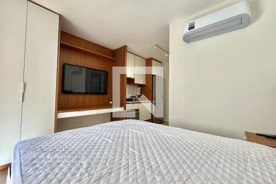 Sala/Quarto de kitnet/studio para alugar com 1 quarto, 24m² em Vila Santa Catarina, São Paulo