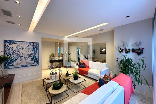 Apartamento à venda com 2 quartos, 130m² em Copacabana, Rio de Janeiro