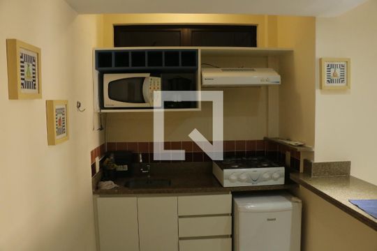 Cozinha de kitnet/studio para alugar com 1 quarto, 30m² em Centro, Nova Iguaçu
