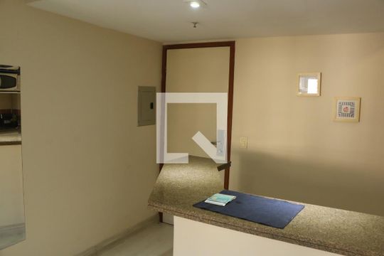 Cozinha de kitnet/studio para alugar com 1 quarto, 30m² em Centro, Nova Iguaçu
