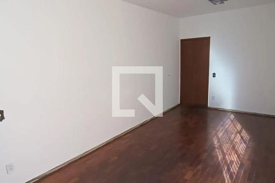 Sala de apartamento para alugar com 3 quartos, 100m² em Floresta, Belo Horizonte