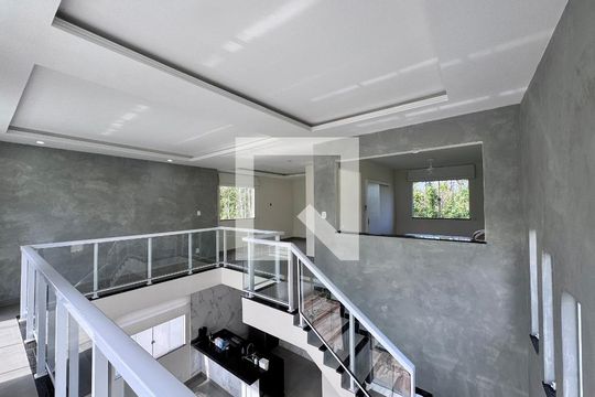 Hall Dormitórios de casa de condomínio à venda com 3 quartos, 180m² em Vargem Grande, Rio de Janeiro