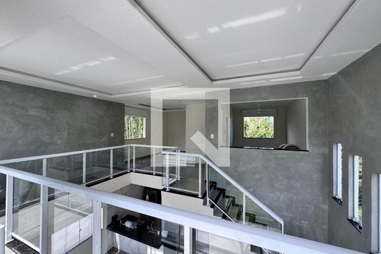 Hall Dormitórios de casa de condomínio à venda com 3 quartos, 180m² em Vargem Grande, Rio de Janeiro