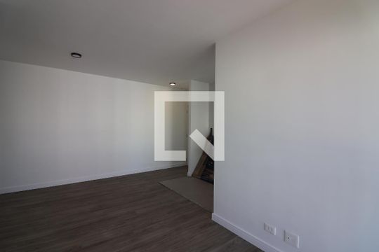 Sala  de apartamento à venda com 3 quartos, 76m² em Planalto, São Bernardo do Campo