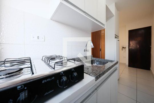 Kitnet de kitnet/studio para alugar com 1 quarto, 17m² em Vila Marieta, São Paulo