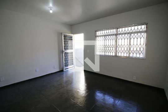 Casa para alugar com 3 quartos, 209m² em Taquara, Rio de Janeiro