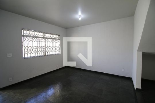Casa para alugar com 3 quartos, 209m² em Taquara, Rio de Janeiro