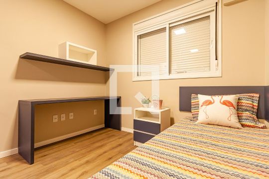 Quarto de apartamento para alugar com 2 quartos, 65m² em Floresta, Porto Alegre