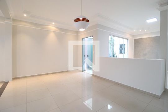Sala 2 de casa para alugar com 3 quartos, 231m² em Tabajaras, Uberlândia