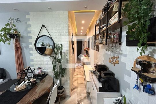 Corredor de apartamento para alugar com 2 quartos, 44m² em Água Santa, Rio de Janeiro